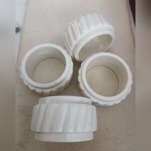 Vintage Beige Plastic Napkin Rings Set of 4 New Condition!